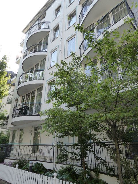 Helle 2-Zimmerwohnung im Nordend image 3