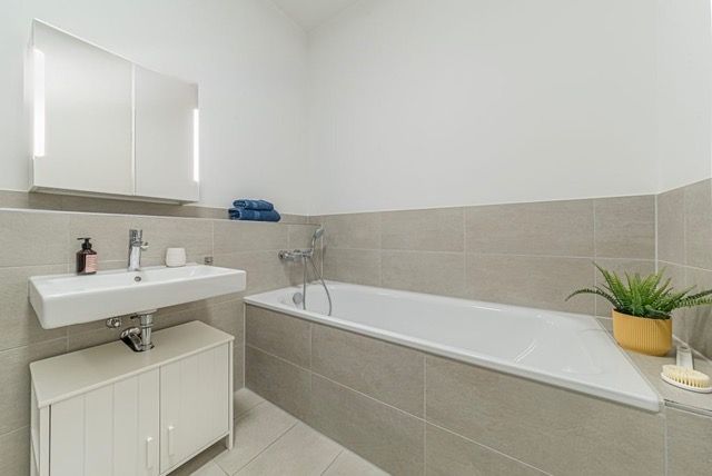 Gut geschnittene 3-Zimmerwohnung in Citynähe.. image